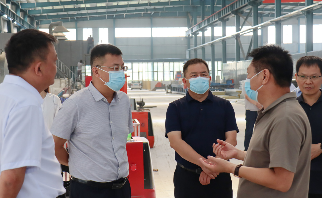 漯河市副市长周剑到河南颍川新材料股份有限公司调研(图3)